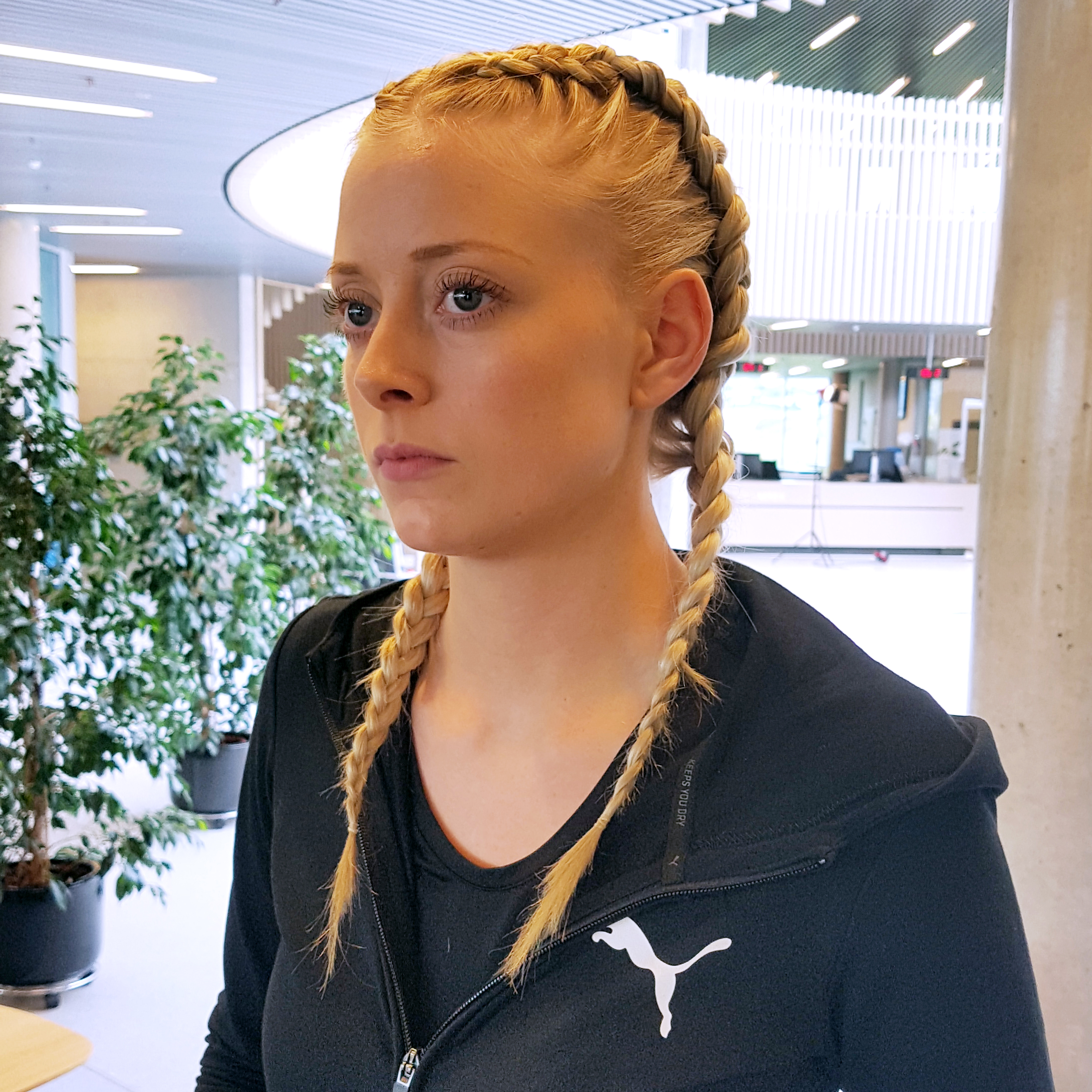 Make-up and styling by Julia Jacobsen