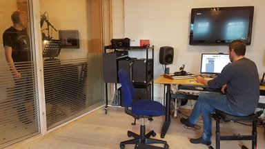 Recording the voice-over at Finnur Hansen's studio