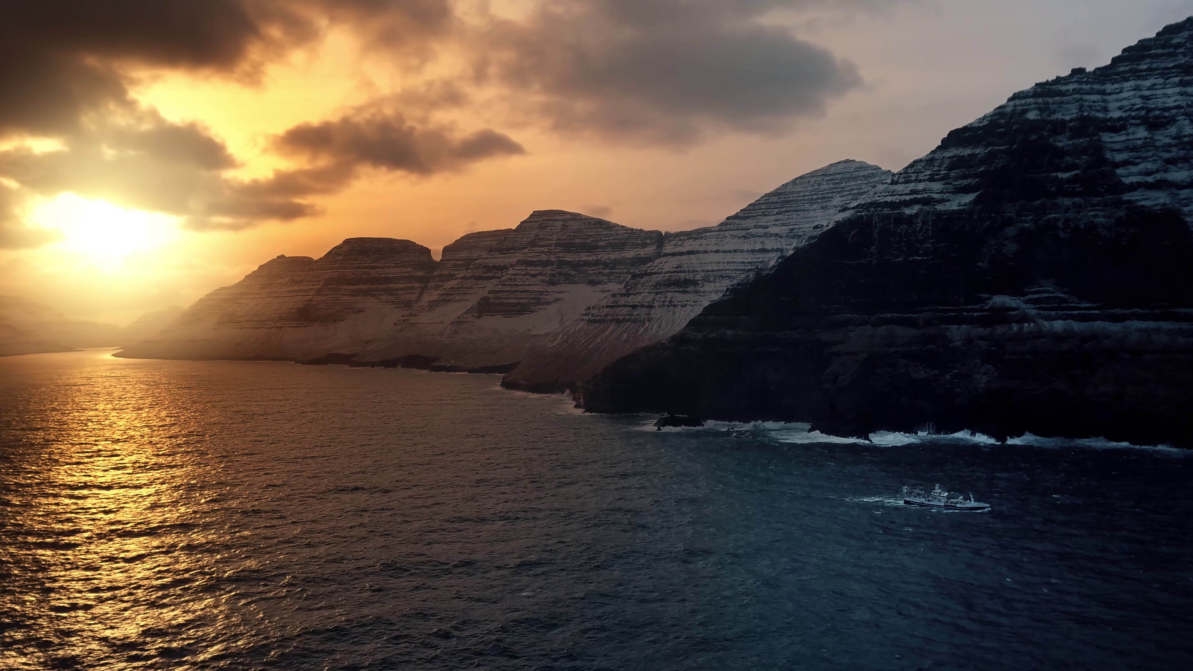 VARÐIN | Website-loop